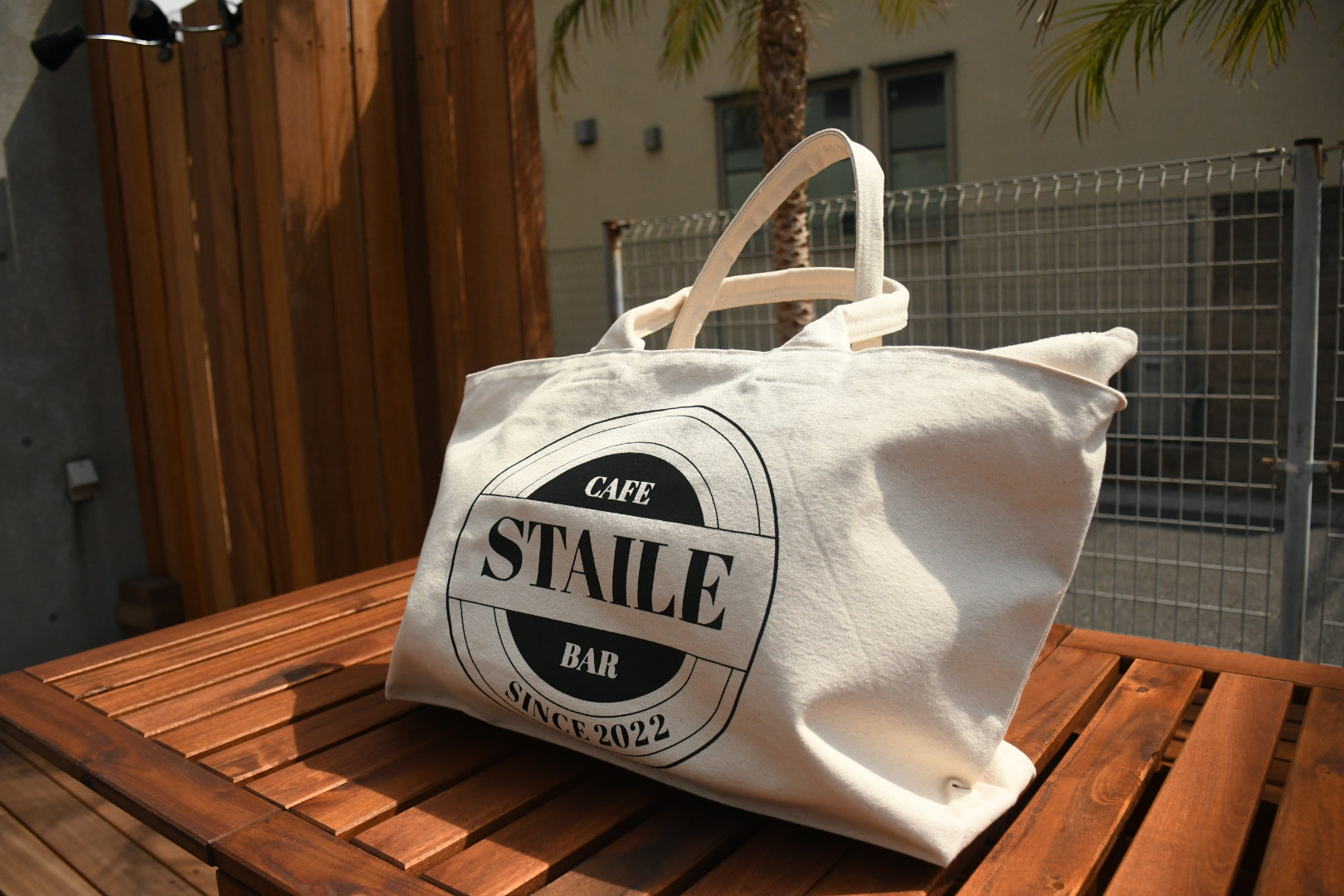 zip up tote bag <BR>ジップアップトート